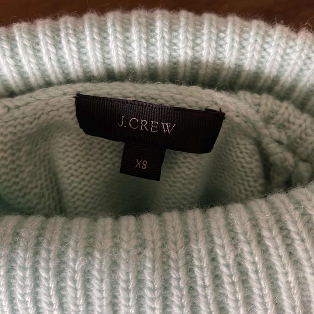 *SOLD* J. Crew Cashmere & Wool Turtleneck Sweater, Extra-Small, Mint Green - Picture 3 of 7